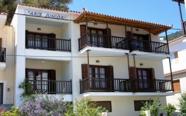Aris Junior Studio & Apartments Neo Klima Esterno foto