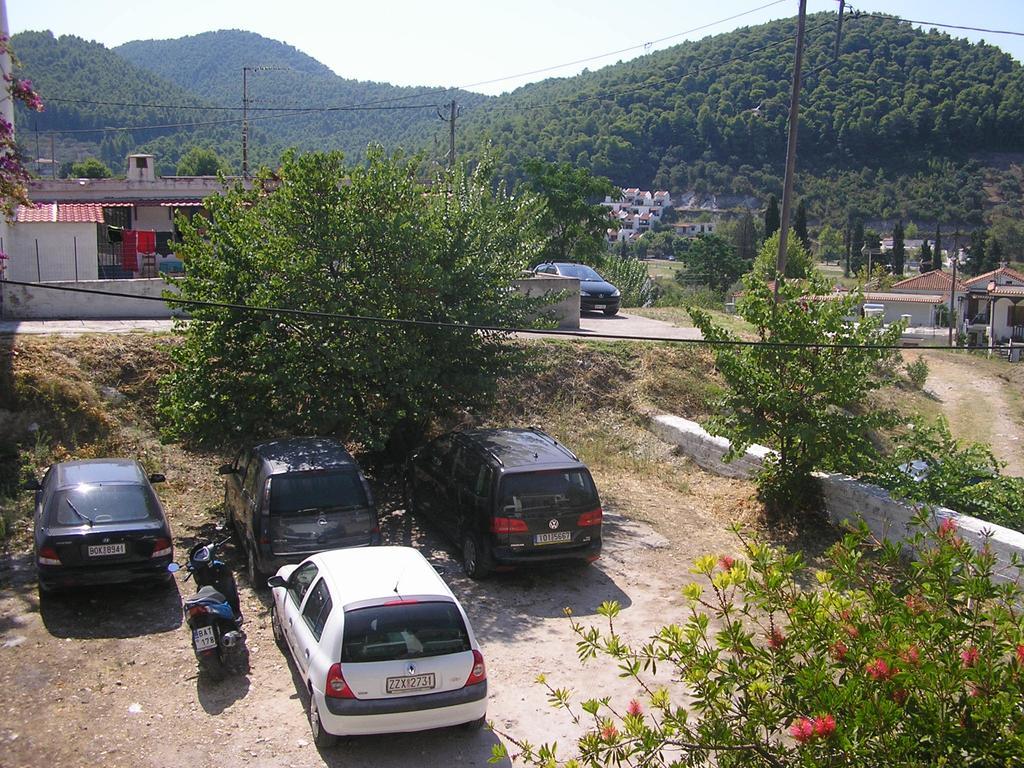 Aris Junior Studio & Apartments Neo Klima Esterno foto