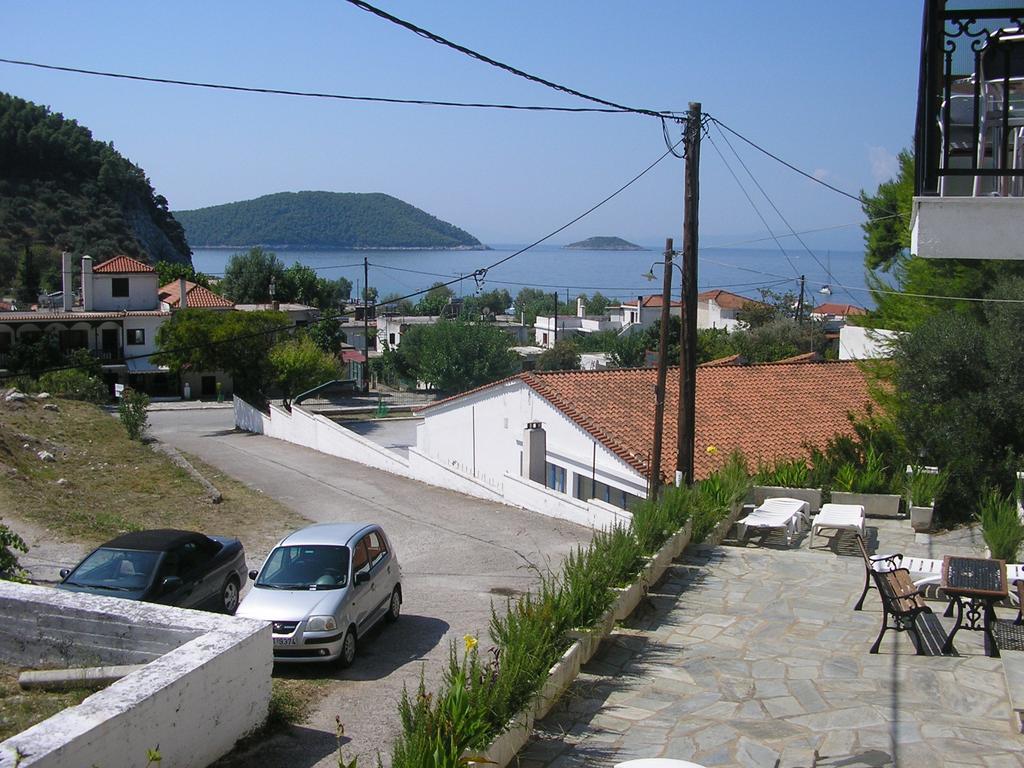 Aris Junior Studio & Apartments Neo Klima Esterno foto
